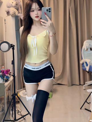 小艾baby在微博上哭了？事件始末与网友讨论