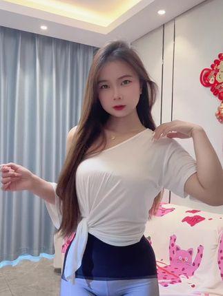 快手妹子温柔苗跳舞合集，最具吸引力的视频分享