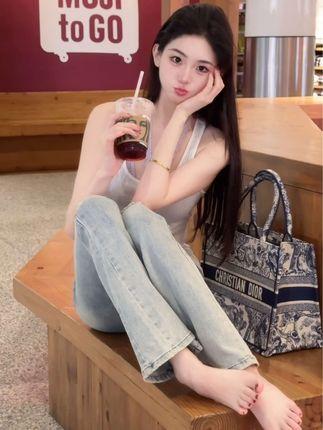 粥粥酱直播回放，她的直播内容究竟有多精彩？