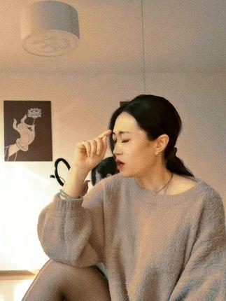 抖音@小阿姨大王会议室土豪定制热舞，体验专属定制舞蹈盛宴