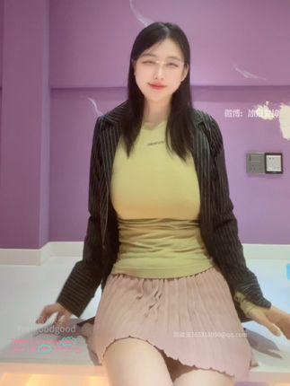 冰泉女神原名，了解她背后的真实姓名与身份背景