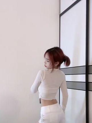 快手男王黑料曝光,网红男王的争议事件剖析 快手男王黑料曝光,网红男王的争议事件剖析