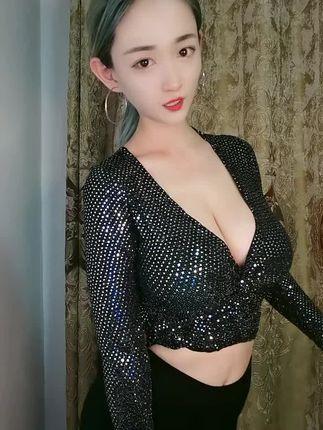 快手一个小球球经典舞蹈合集,她的舞蹈视频为何如此火爆? 快手一个小球球经典舞蹈合集,她的舞蹈视频为何如此火爆?