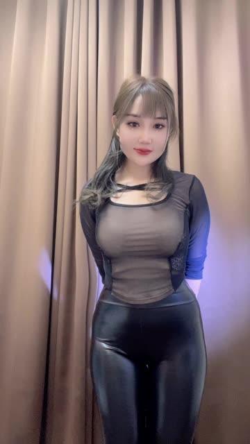 快手玲儿超甜定制牛仔裤舞，她的牛仔裤热舞合集