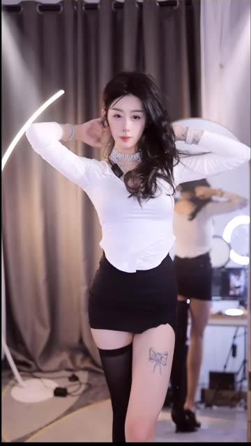 辣条条sSs抖音火辣热舞，辣条条抖音热舞视频合集