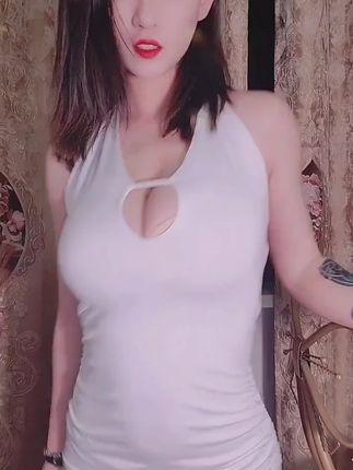 快手一个小球球的微博账号是哪个？小球球最新动态揭秘