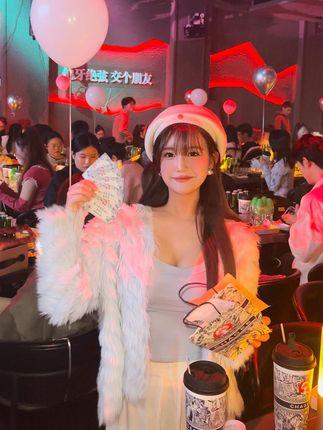 十万口草莓粥粥(B站)舰长图包合集，全面收录她的顶级作品