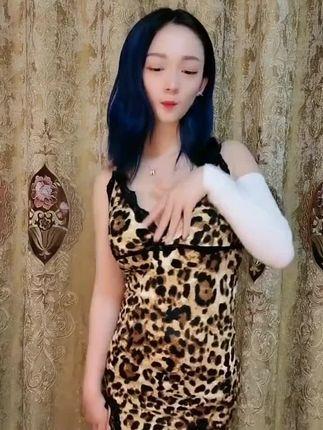 快手一个小球球的微博账号是哪个？小球球最新动态揭秘