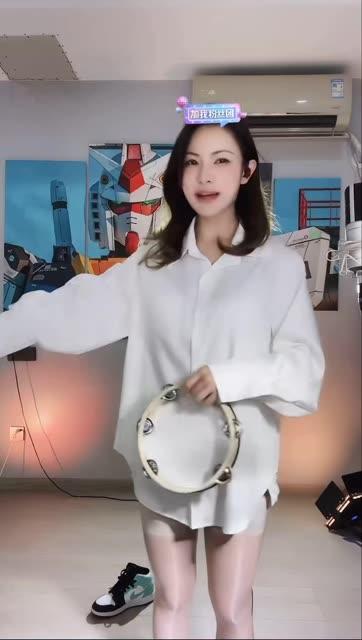 一只霸王兽全程腿抖摔倒视频,抖腿瞬间合集 一只霸王兽全程腿抖摔倒视频,抖腿瞬间合集