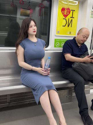 36万粉丝的选择!可可西yyy微密圈性感与才艺并存 36万粉丝的选择!可可西yyy微密圈性感与才艺并存