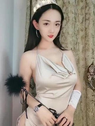 一个小球球付费视频合集，网红舞蹈视频付费内容解析