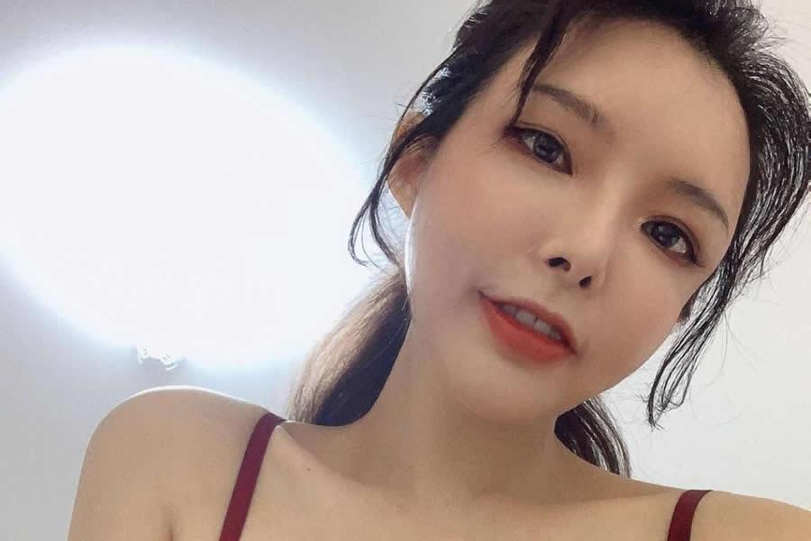 最新秋和柯基(夏小秋秋秋)图片作品资源在线看图