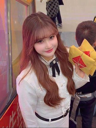 草莓粥粥舰长图包分享，独家资源合集你都收集了吗？