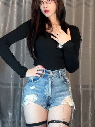 轩子巨二兔微密圈觅圈付费资源御姐女神满足幻想，魅力无限