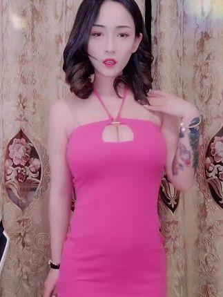 快手一个小球球私人定制舞蹈视频，专属视频内容为何如此吸引人？