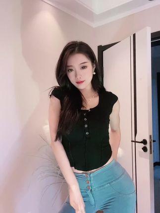 圈圈吖私人订制舞蹈的详细介绍，付费舞蹈的获取方式