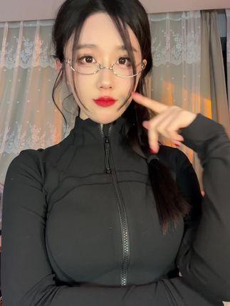 轩子巨二兔回归微密圈,最新内容抢先体验 轩子巨二兔回归微密圈,最新内容抢先体验