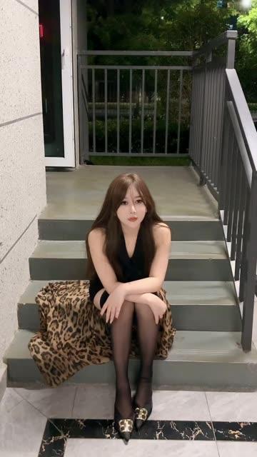 宁依纯定制舞蹈视频全集，高价定制舞蹈背后的故事