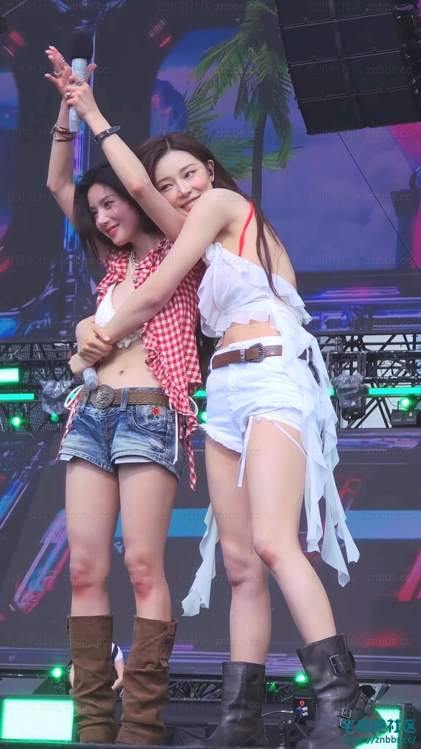 韩国权恩妃美女歌手水弹音乐节现场饭拍完整版4K视频【12.6G】